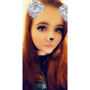 Meet your Posher, Christine